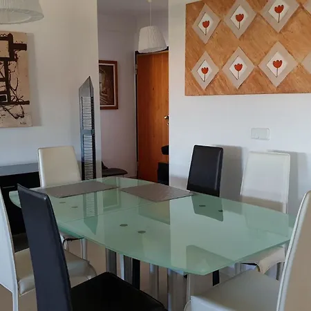 With 3 Bedrooms In Lisboa, With Wifi - 23 Km From The * ליסבון